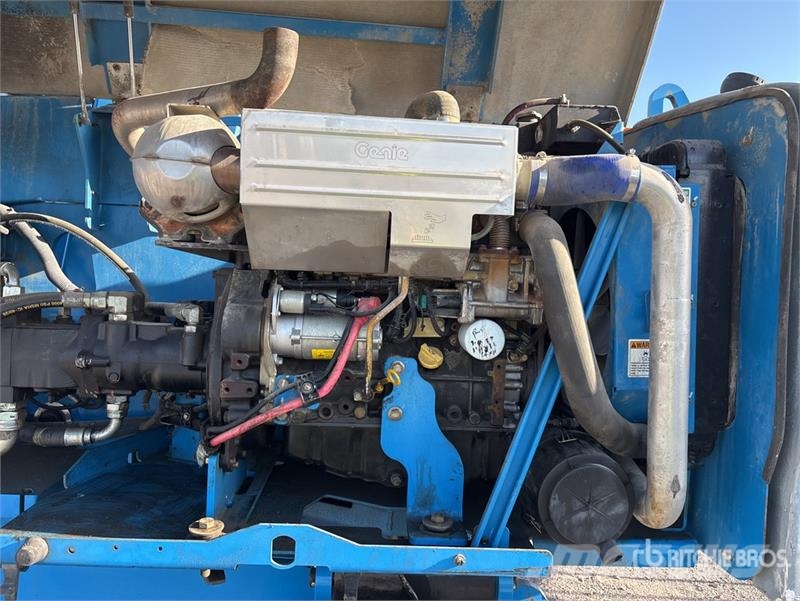 Genie S-80X 4WD Diesel Telescopic Boom Lift Telescopic boom lifts