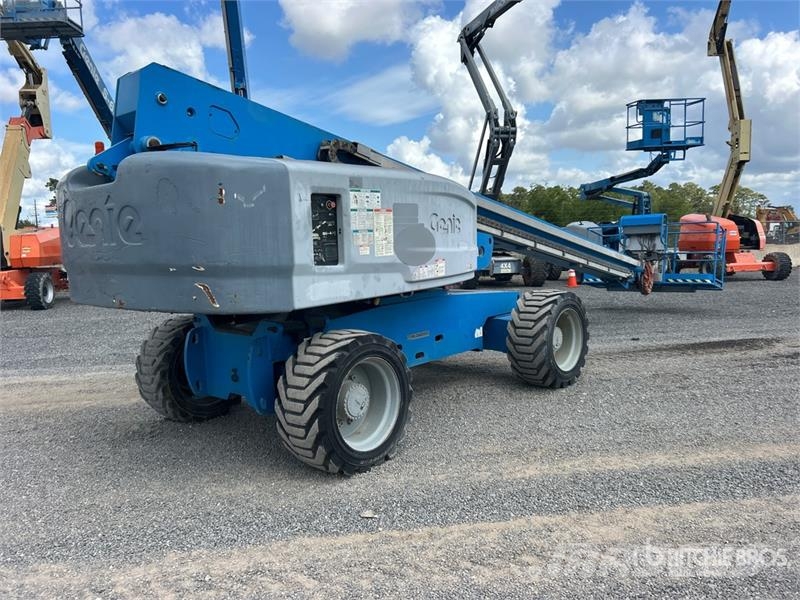 Genie S-80X 4WD Diesel Telescopic Boom Lift Piattaforme a braccio telescopico
