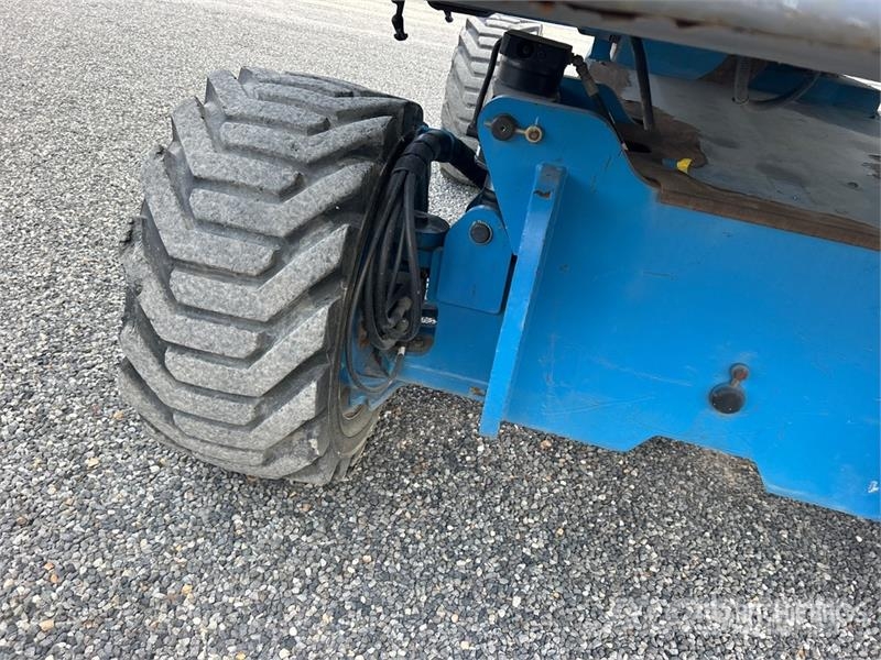 Genie S-80X 4WD Diesel Telescopic Boom Lift Piattaforme a braccio telescopico