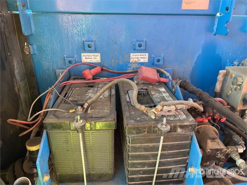 Genie S-80X 4WD Diesel Telescopic Boom Lift Telescopic boom lifts