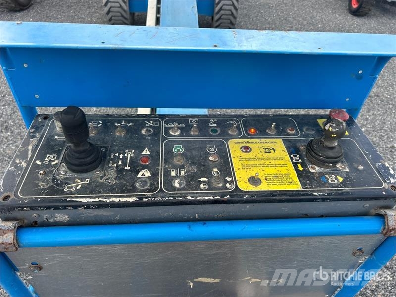 Genie S-80X 4WD Diesel Telescopic Boom Lift Piattaforme a braccio telescopico