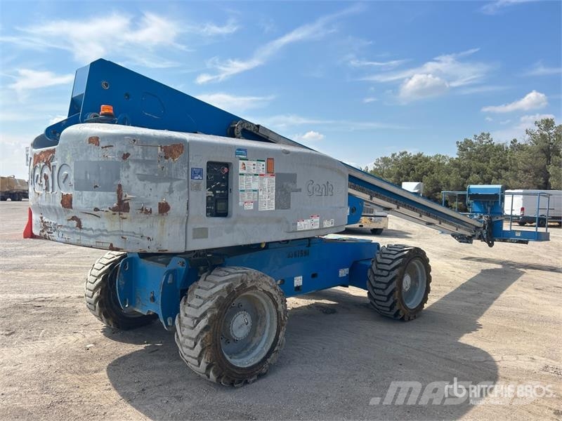 Genie S-80X 4WD Diesel Telescopic Boom Lift Teleskopiskie pacēlāji