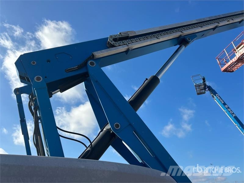Genie S-80XC 4WD Diesel Telescopic Boom Lift Teleskopiskie pacēlāji
