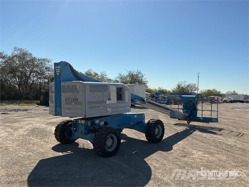Genie S40 4WD Dual Fuel Telescopic Boom Lift Teleskoplifte