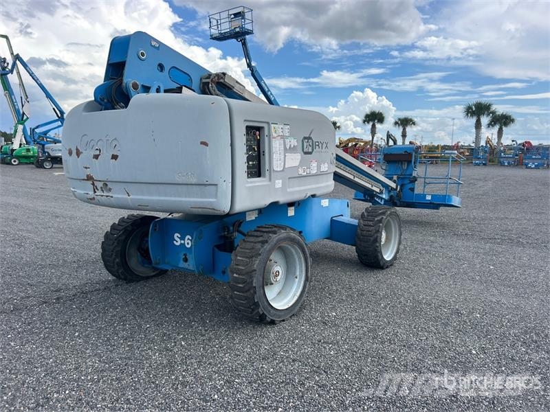 Genie S60X 4WD Diesel Telescopic Boom Lift Teleskopiskie pacēlāji