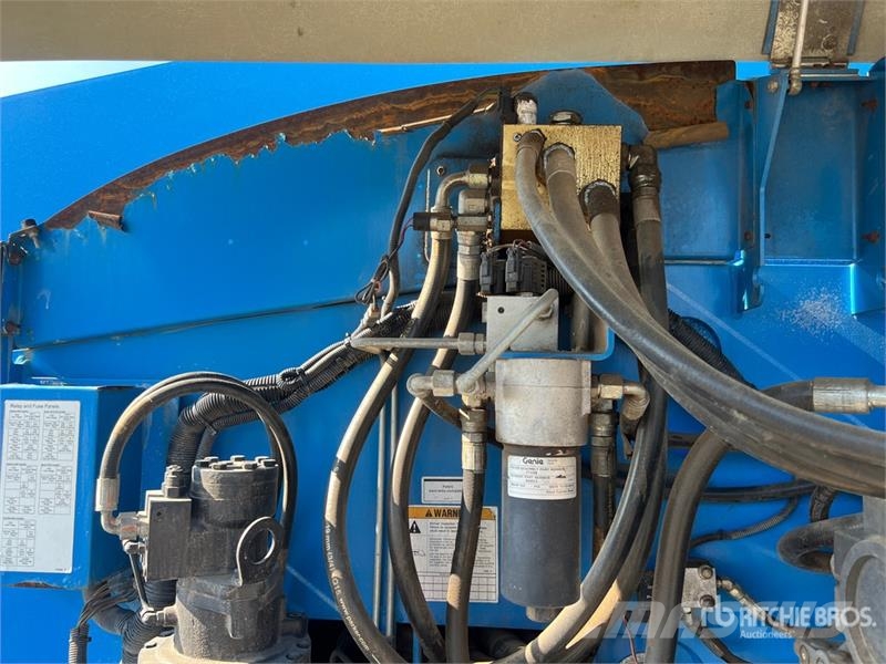 Genie S85 4WD Diesel Telescopic Boom Lift رافعات سلة تلسكوبية