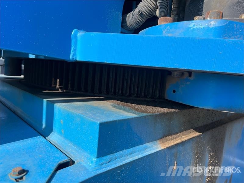 Genie S85 4WD Diesel Telescopic Boom Lift رافعات سلة تلسكوبية