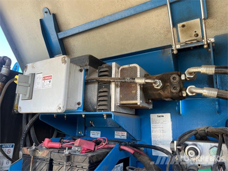 Genie S85 4WD Diesel Telescopic Boom Lift رافعات سلة تلسكوبية