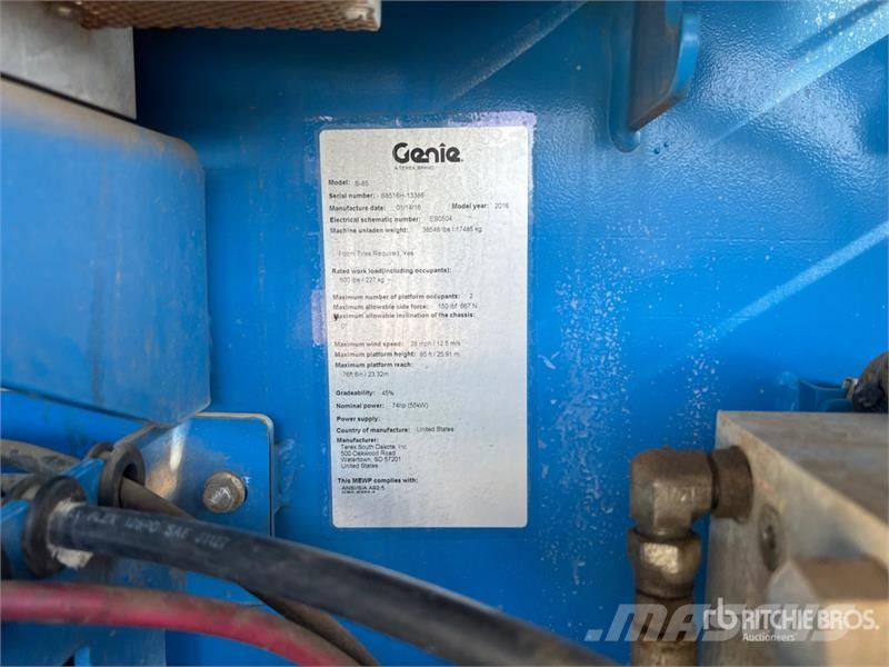 Genie S85 4WD Diesel Telescopic Boom Lift رافعات سلة تلسكوبية
