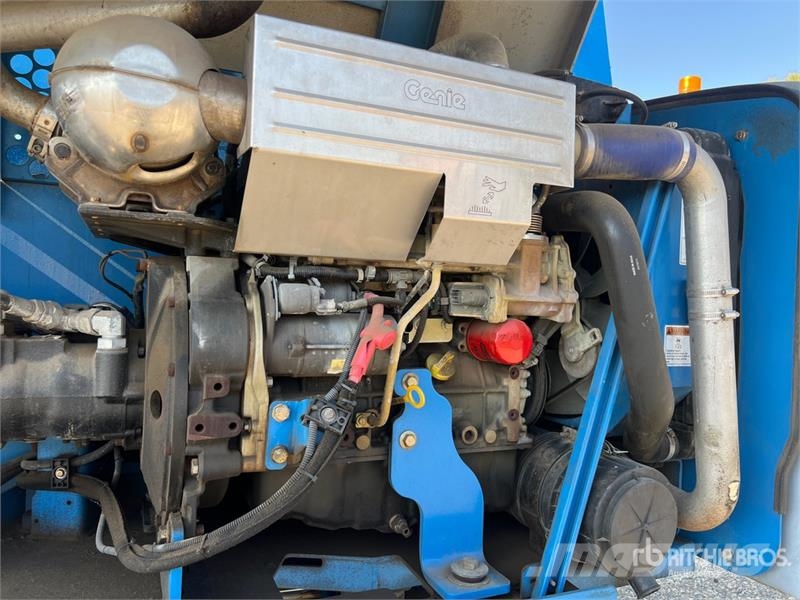 Genie S85 4WD Diesel Telescopic Boom Lift رافعات سلة تلسكوبية