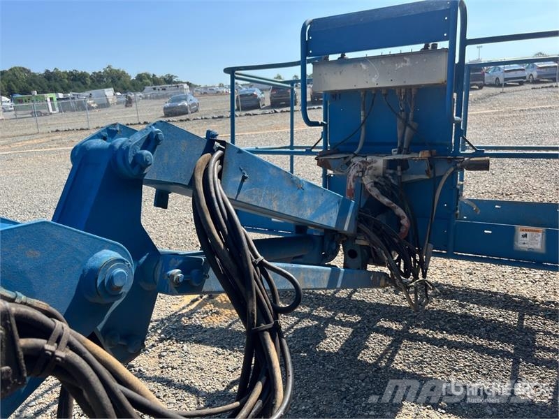 Genie S85 4WD Diesel Telescopic Boom Lift رافعات سلة تلسكوبية