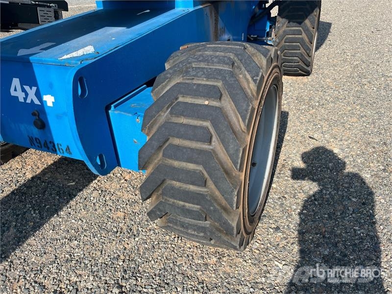 Genie S85 4WD Diesel Telescopic Boom Lift رافعات سلة تلسكوبية