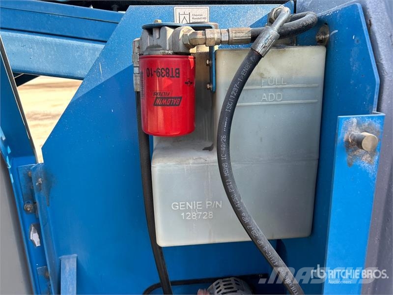 Genie Z-34/22N 2WD Electric Articulating Boom Lift 曲臂高空作業車