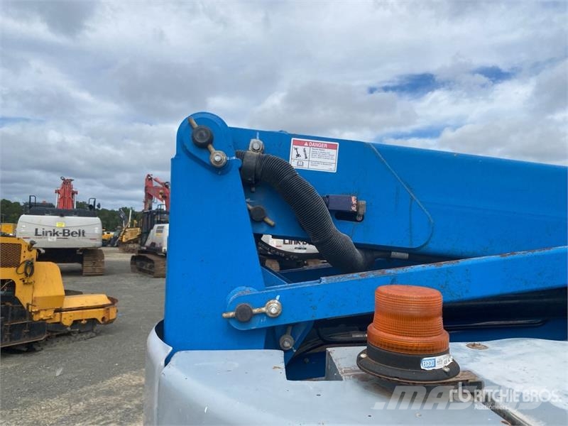 Genie Z-34/22N 2WD Electric Articulating Boom Lift 관절형 전동이동 리프트