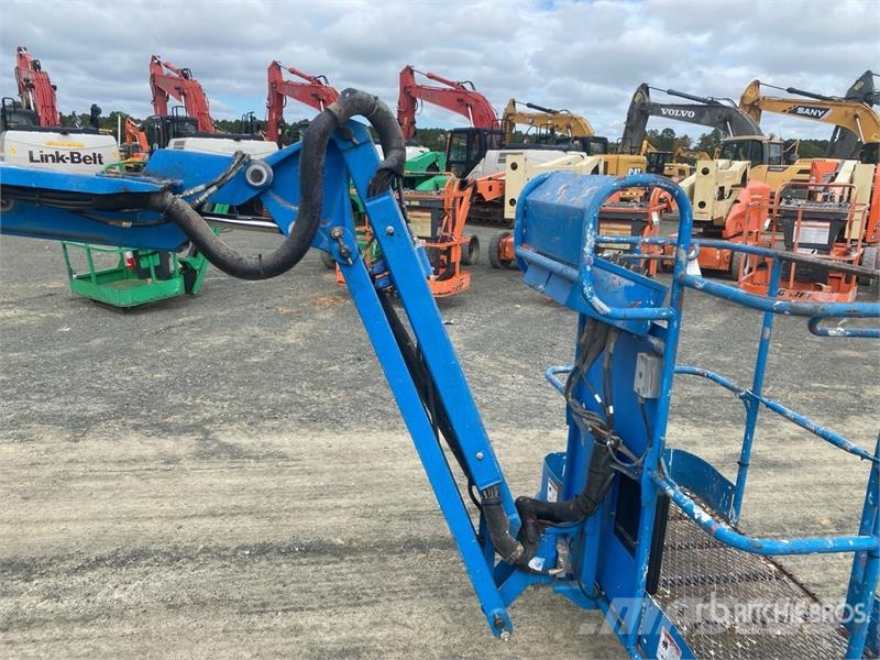 Genie Z-34/22N 2WD Electric Articulating Boom Lift 관절형 전동이동 리프트