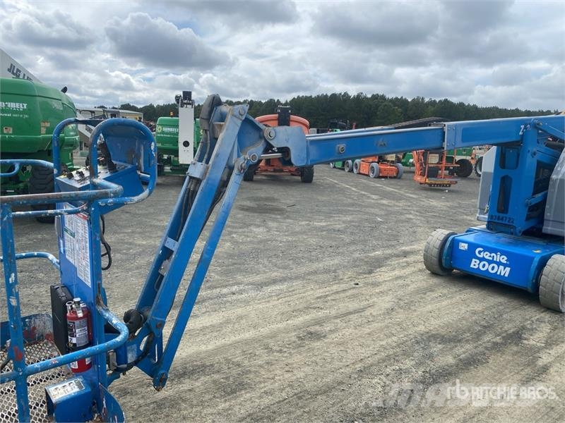 Genie Z-34/22N 2WD Electric Articulating Boom Lift 관절형 전동이동 리프트