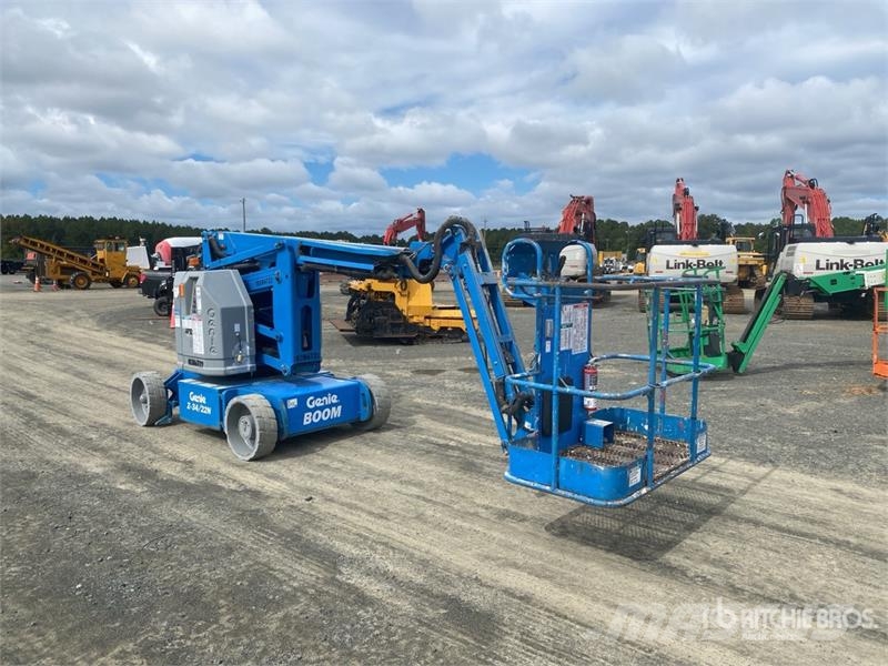 Genie Z-34/22N 2WD Electric Articulating Boom Lift 관절형 전동이동 리프트