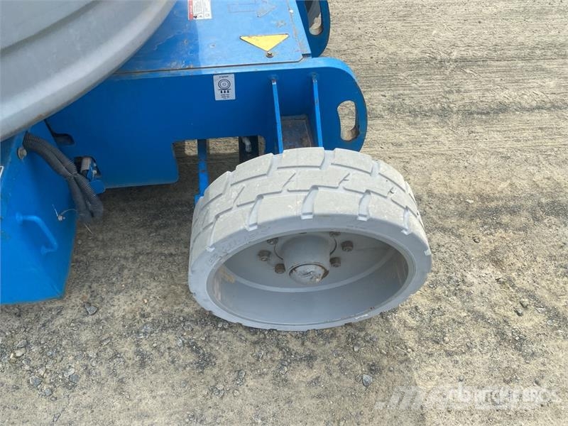Genie Z-34/22N 2WD Electric Articulating Boom Lift 관절형 전동이동 리프트