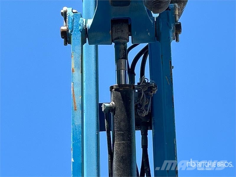 Genie Z-34/22N 2WD Electric Articulating Boom Lift 曲臂高空作業車