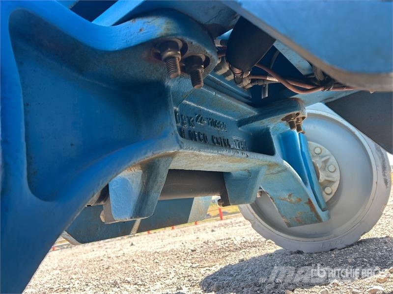 Genie Z-40/23N 2WD Electric Articulating Boom Lift Articulated boom lifts