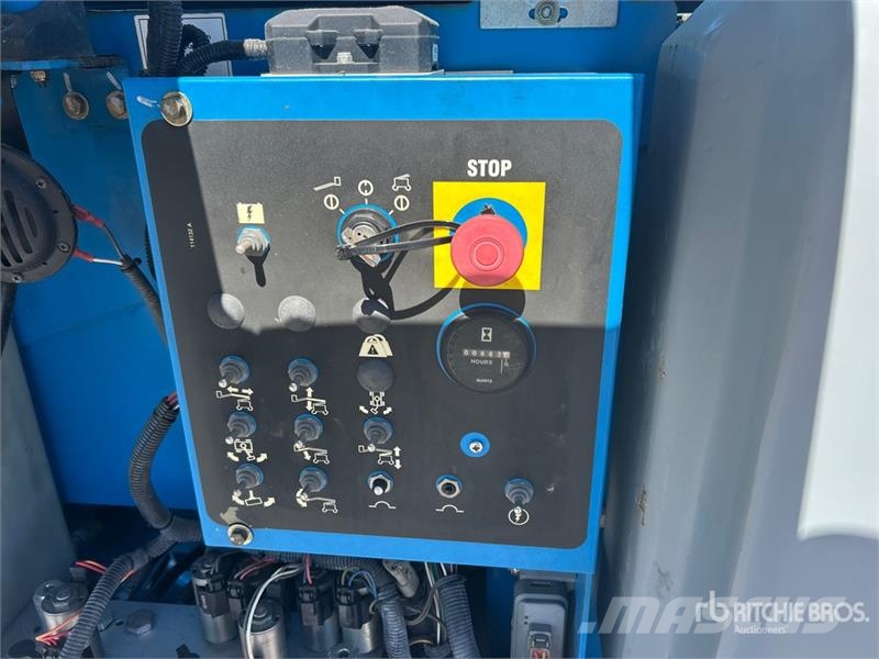 Genie Z-40/23N 2WD Electric Articulating Boom Lift Articulated boom lifts