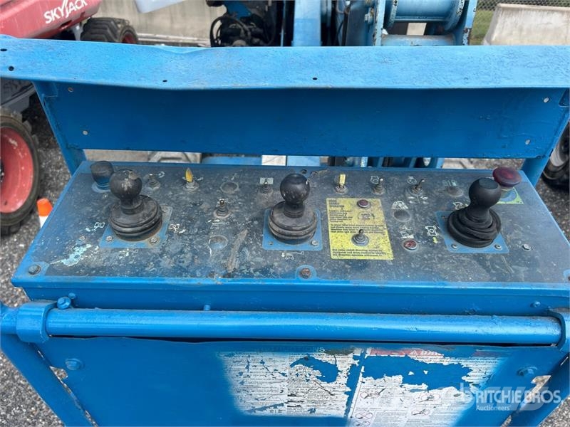 Genie Z-45/25 4WD Diesel Articulating Boom Lift 관절형 전동이동 리프트