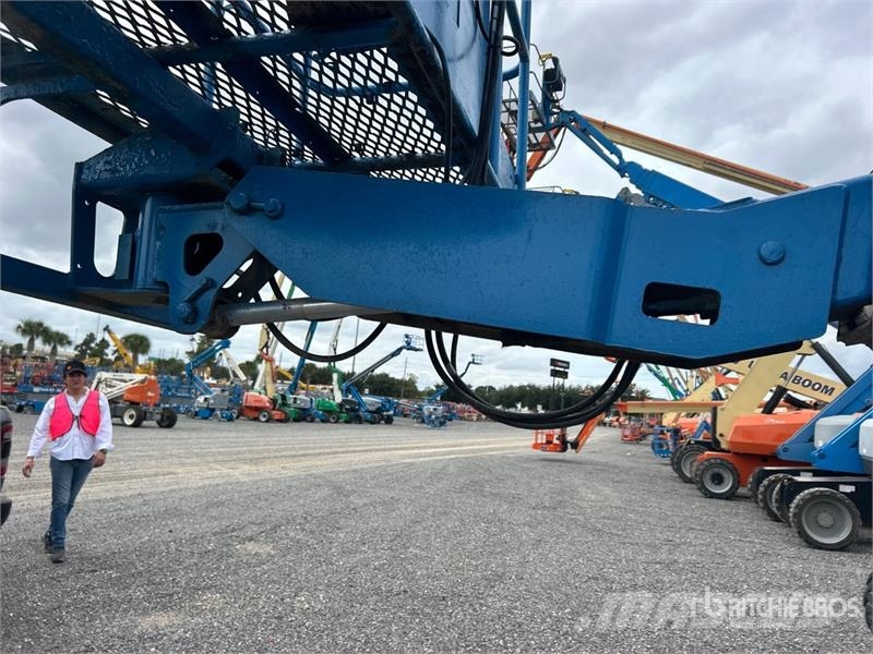 Genie Z-45/25 4WD Diesel Articulating Boom Lift 관절형 전동이동 리프트