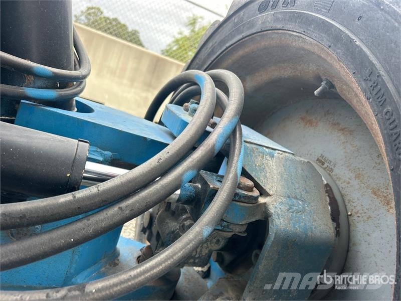 Genie Z-45/25 4WD Diesel Articulating Boom Lift 관절형 전동이동 리프트