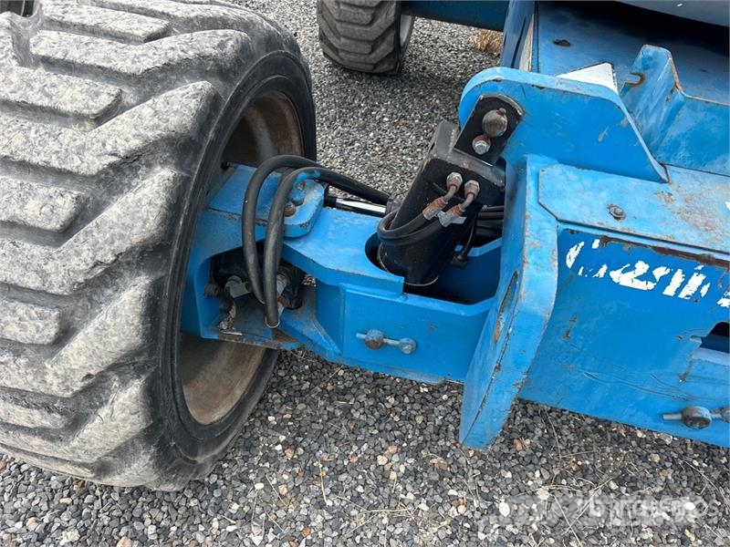 Genie Z-45/25 4WD Diesel Articulating Boom Lift 관절형 전동이동 리프트