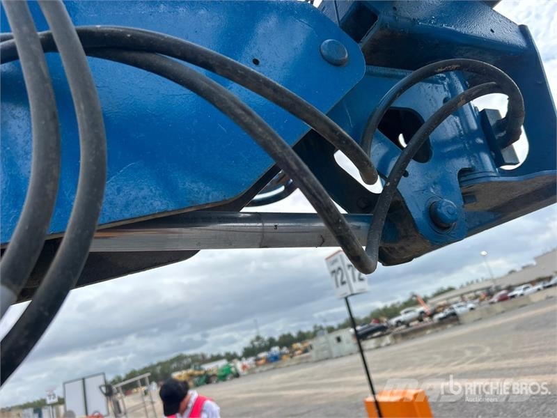 Genie Z-45/25 4WD Diesel Articulating Boom Lift 관절형 전동이동 리프트