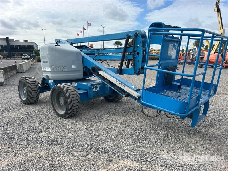 Genie Z-45/25 4WD Diesel Articulating Boom Lift 관절형 전동이동 리프트