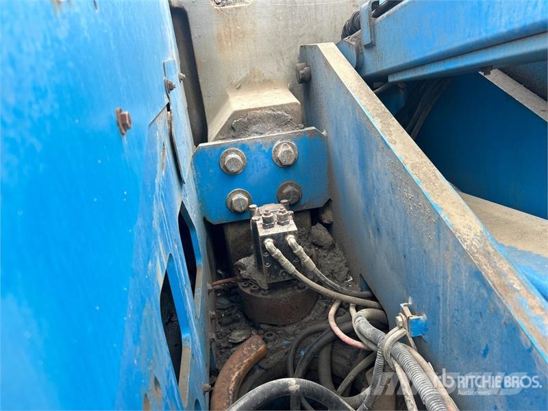 Genie Z-45/25 4WD Diesel Articulating Boom Lift 관절형 전동이동 리프트