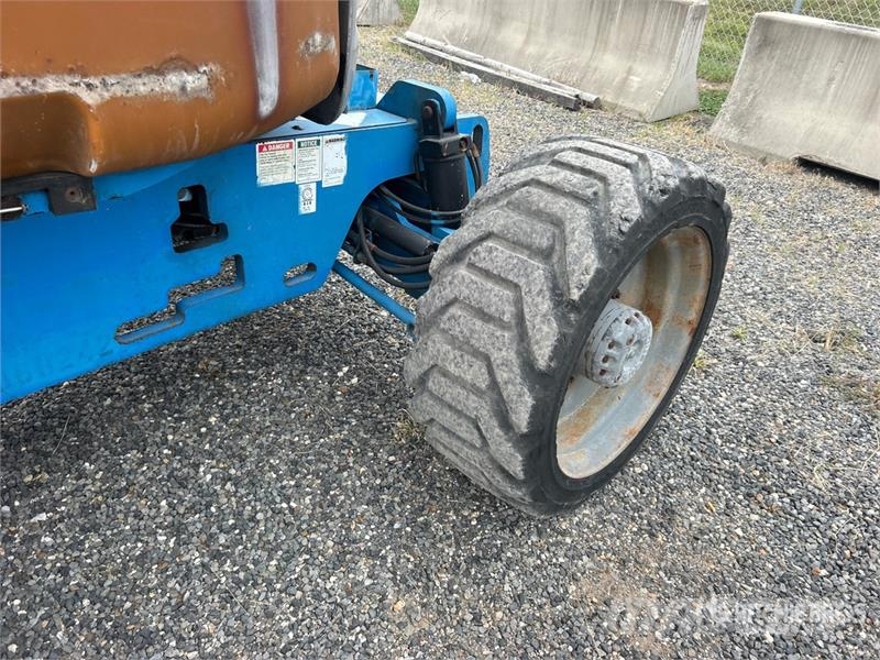 Genie Z-45/25 4WD Diesel Articulating Boom Lift 관절형 전동이동 리프트