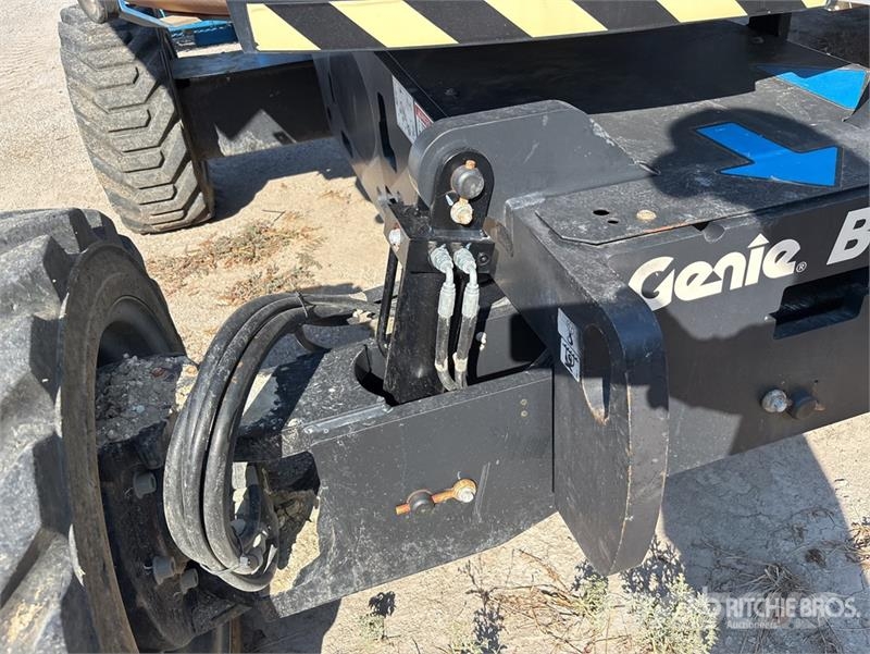 Genie Z-45 XC 4WD Diesel Articulating Boom Lift ブームリフト　屈伸型