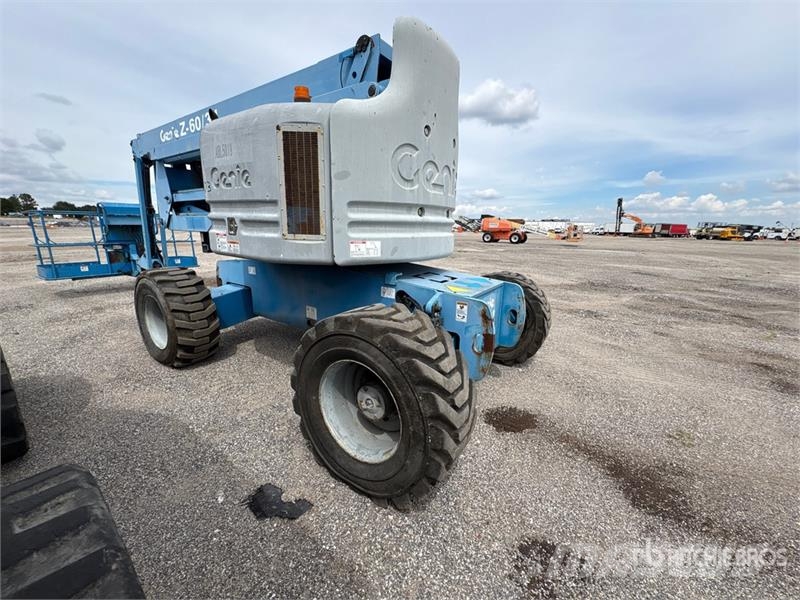 Genie Z-60/34 4WD Diesel Articulating Boom Lift Elevadores braços articulados