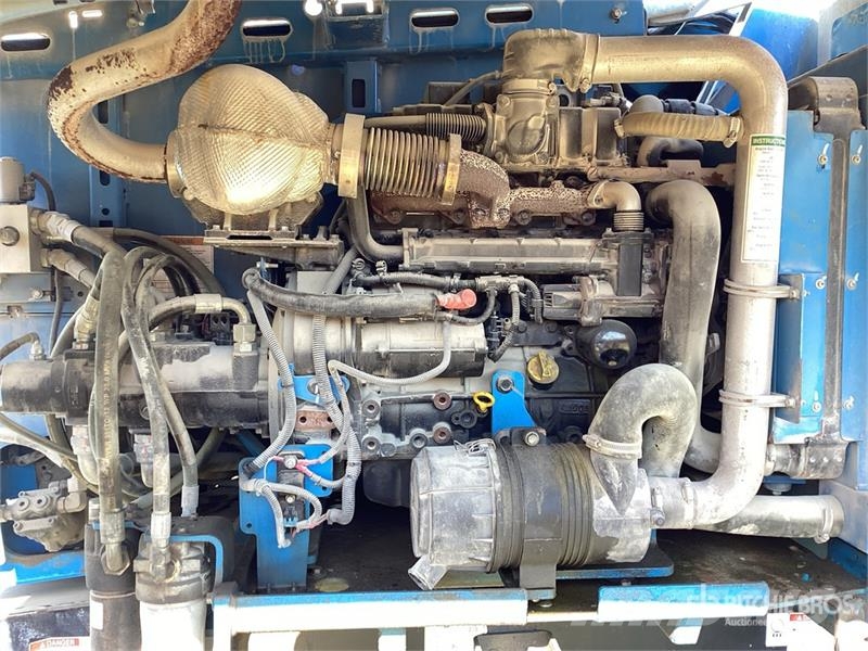 Genie Z-62/40 4WD Diesel Articulating Boom Lift Strēles pacēlāji