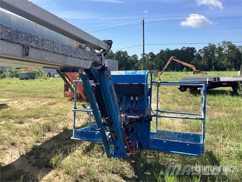 Genie Z-62/40 4WD Diesel Articulating Boom Lift Strēles pacēlāji