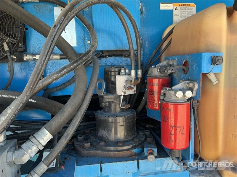 Genie Z-80/60 4WD Diesel Articulating Boom Lift Articulated boom lifts