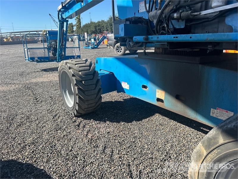 Genie Z-80/60 4WD Diesel Articulating Boom Lift Articulated boom lifts