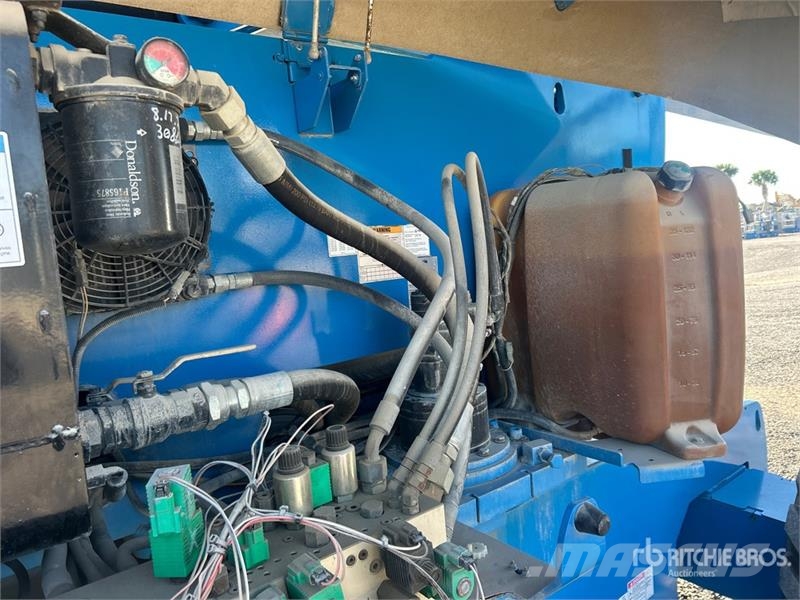 Genie Z-80/60 4WD Diesel Articulating Boom Lift Articulated boom lifts