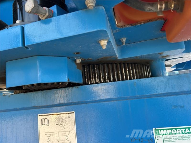 Genie Z-80/60 4WD Diesel Articulating Boom Lift Articulated boom lifts