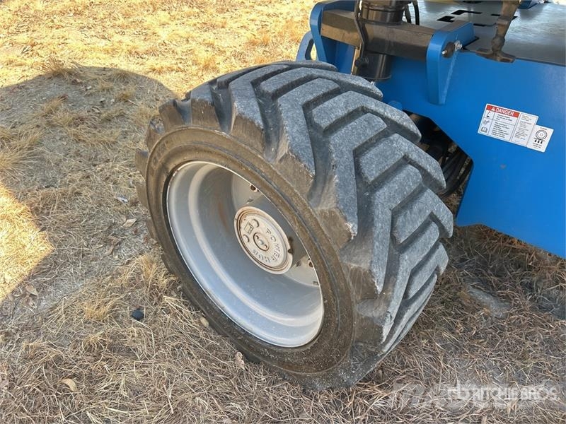 Genie Z-80/60 4WD Diesel Articulating Boom Lift Articulated boom lifts