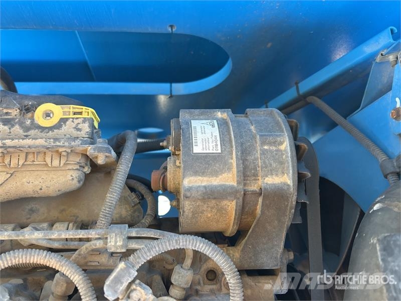 Genie Z-80/60 4WD Diesel Articulating Boom Lift Articulated boom lifts