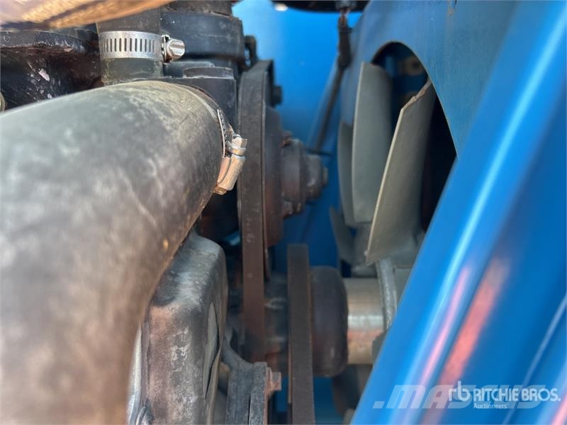 Genie Z-80/60 4WD Diesel Articulating Boom Lift Articulated boom lifts