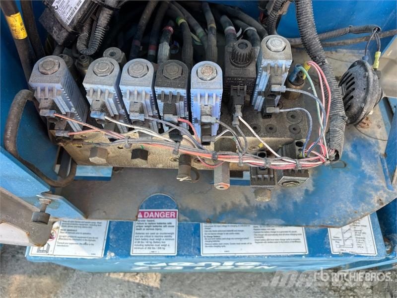 Genie Z34/22N 2WD Electric Articulating Boom Lift Strēles pacēlāji