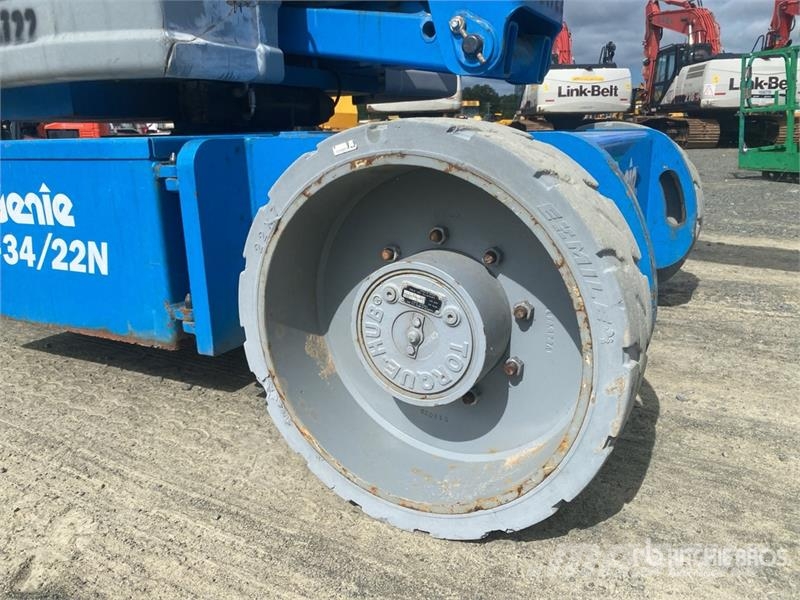 Genie Z34/22N 2WD Electric Articulating Boom Lift Articulated boom lifts