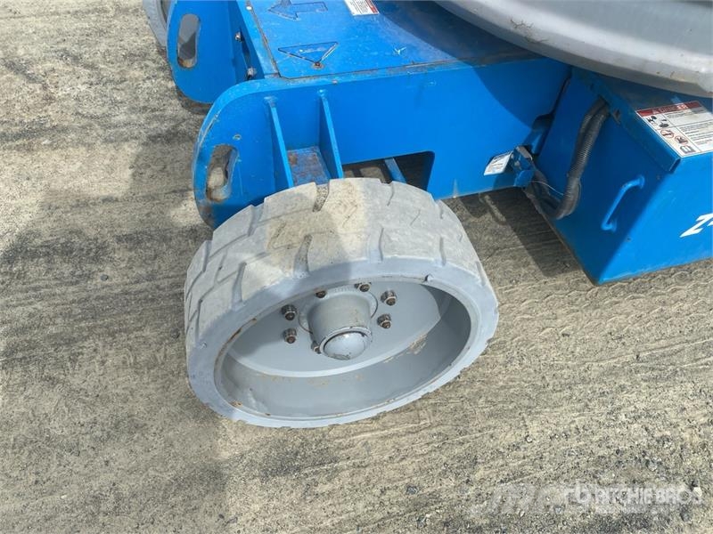 Genie Z34/22N 2WD Electric Articulating Boom Lift Articulated boom lifts