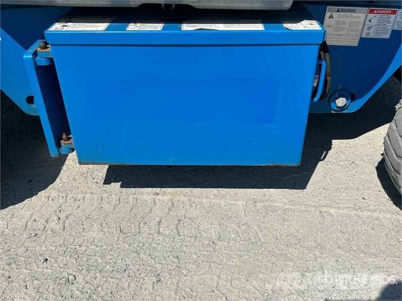 Genie Z40/23NRJ 2WD Electric Articulating Boom Lift 관절형 전동이동 리프트
