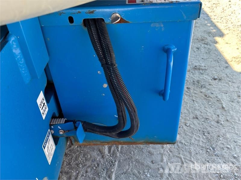 Genie Z40/23NRJ 2WD Electric Articulating Boom Lift 관절형 전동이동 리프트