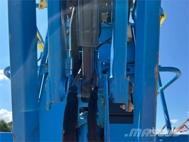 Genie Z40/23NRJ 2WD Electric Articulating Boom Lift 관절형 전동이동 리프트